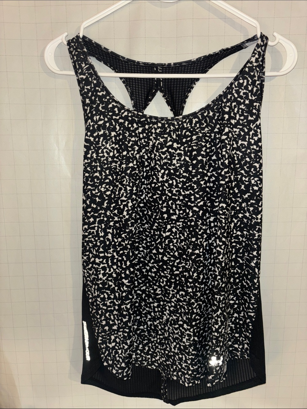 Under Armour Black and White Performance Tank Top